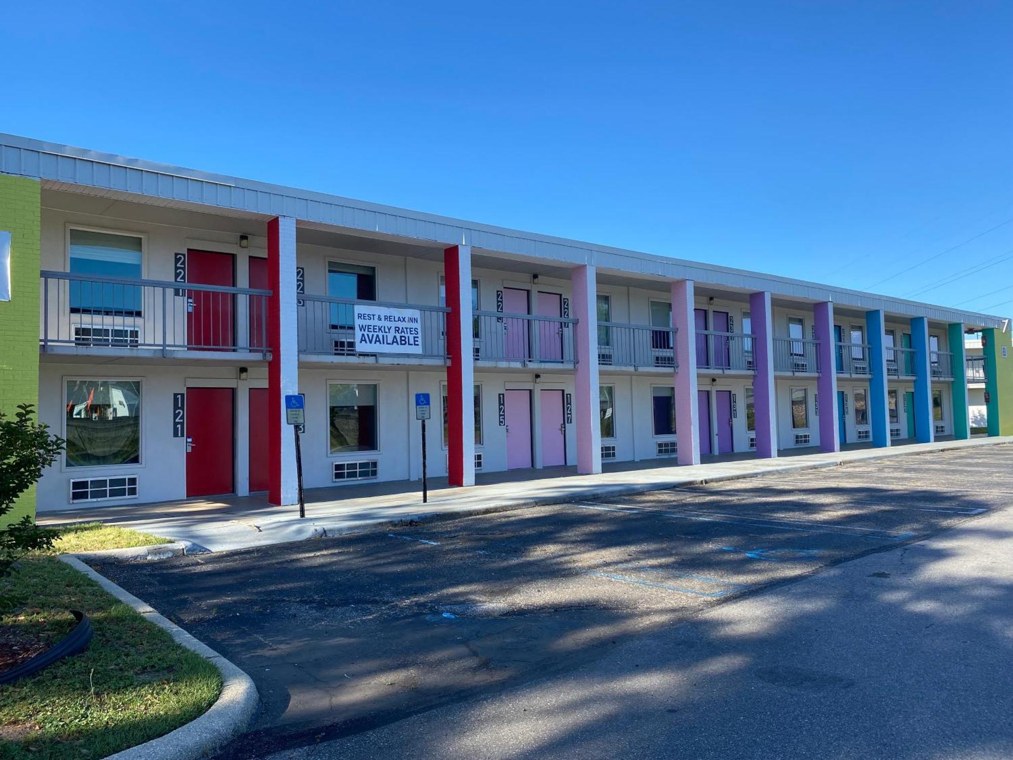 Rest And Relax Inn Ferry Pass Exterior foto